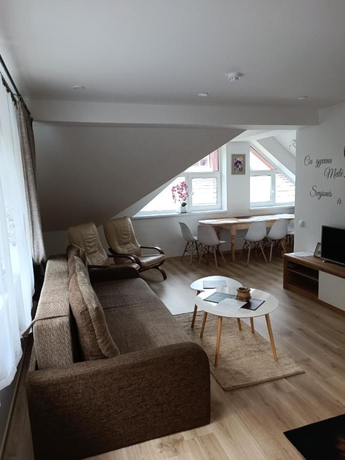 Liuto Apartamentai Juodkrantė Exteriér fotografie